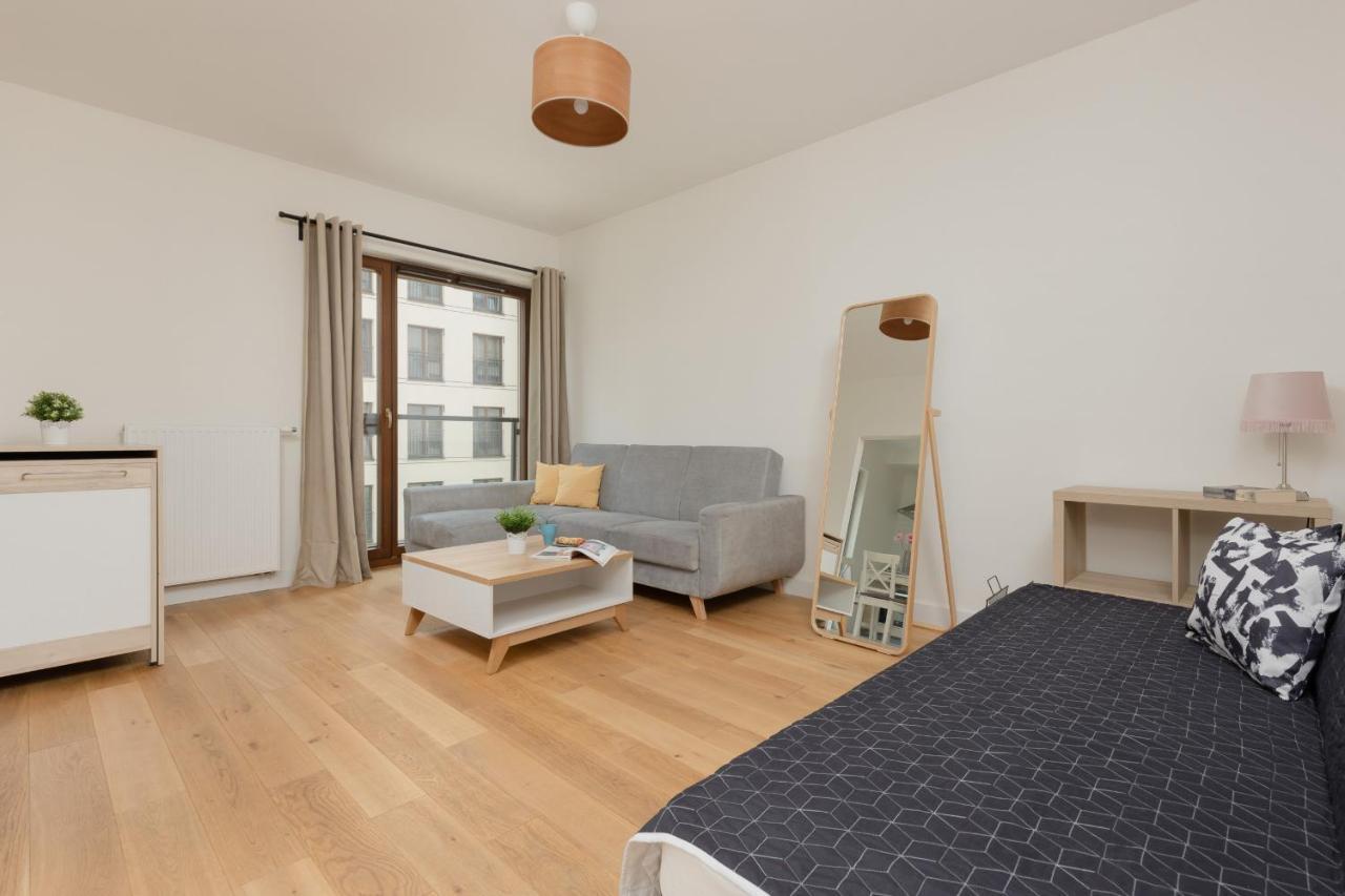 Sierakowskiego By Renters Apartament *