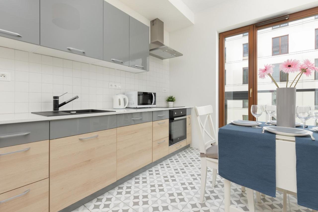 Sierakowskiego By Renters * Warsaw